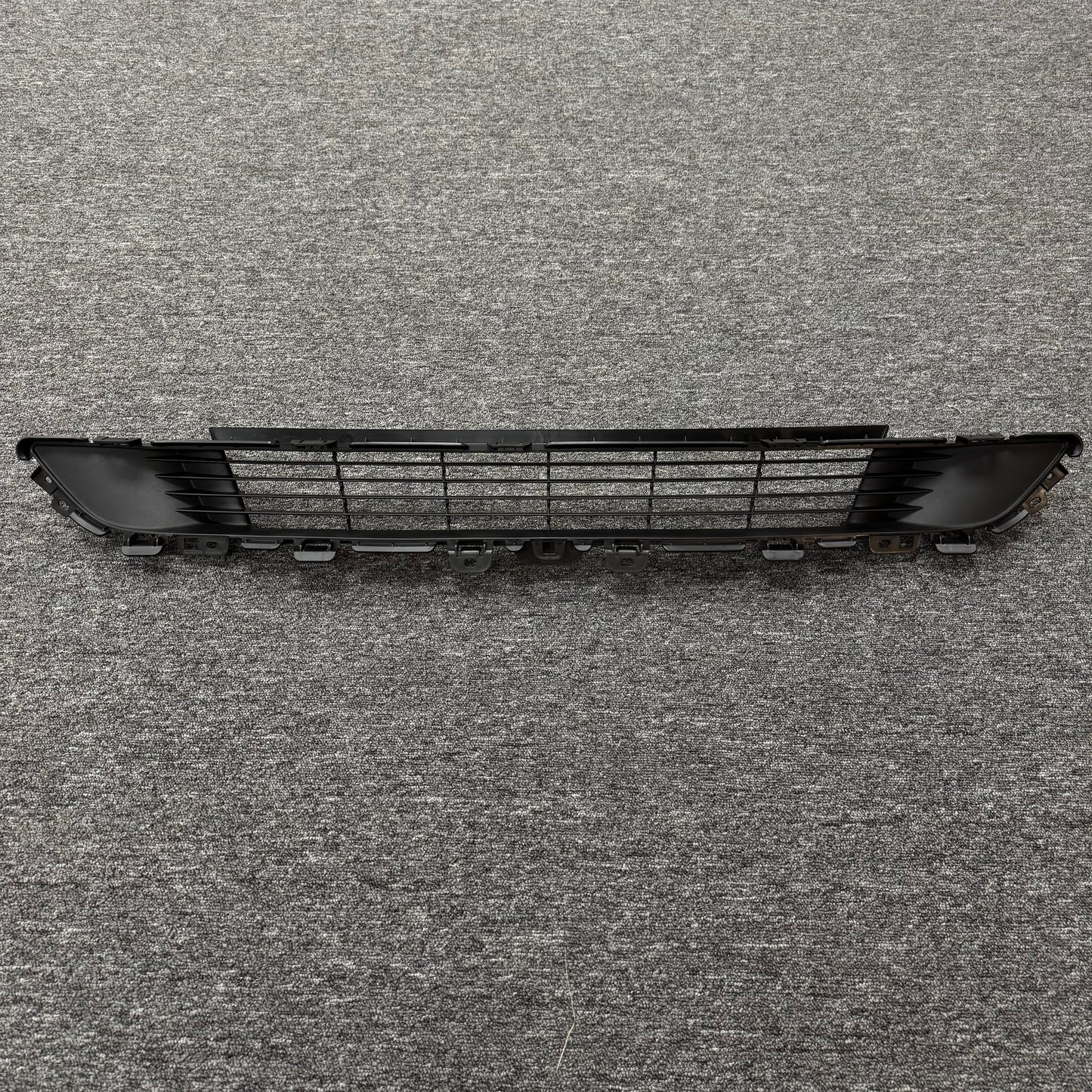 OEM For 2020-2024 Tesla Model Y 1493759-00-A Front Bumper Lower Center Grille