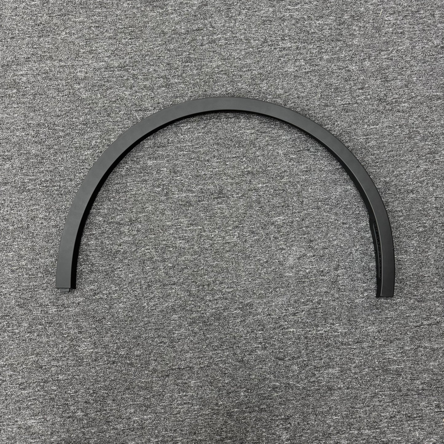 OEM 2020-2024 Tesla Model Y 1494186-00-C Front Right Fender Wheel Arch Molding