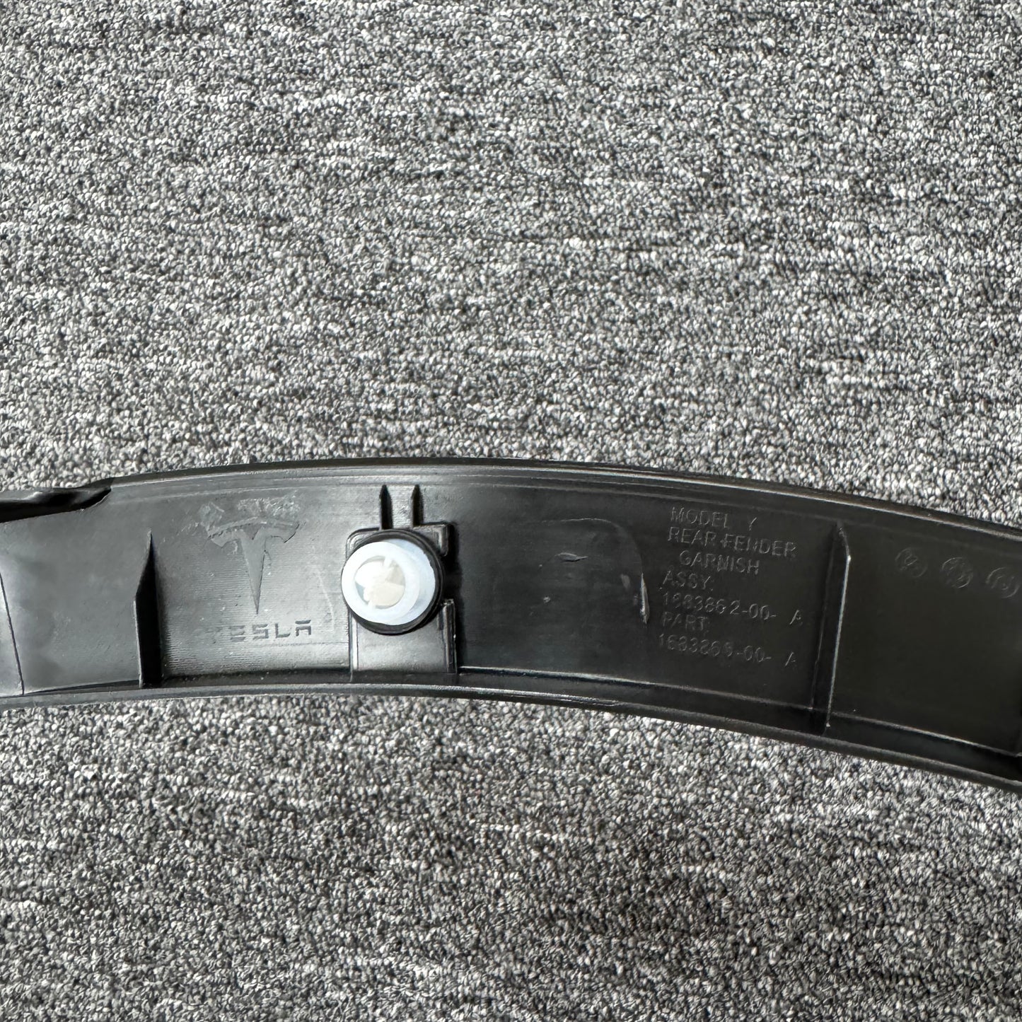 OEM 2020-2024 Tesla Model Y 1494188-98-C Rear Right Fender Wheel Molding Eyebrow