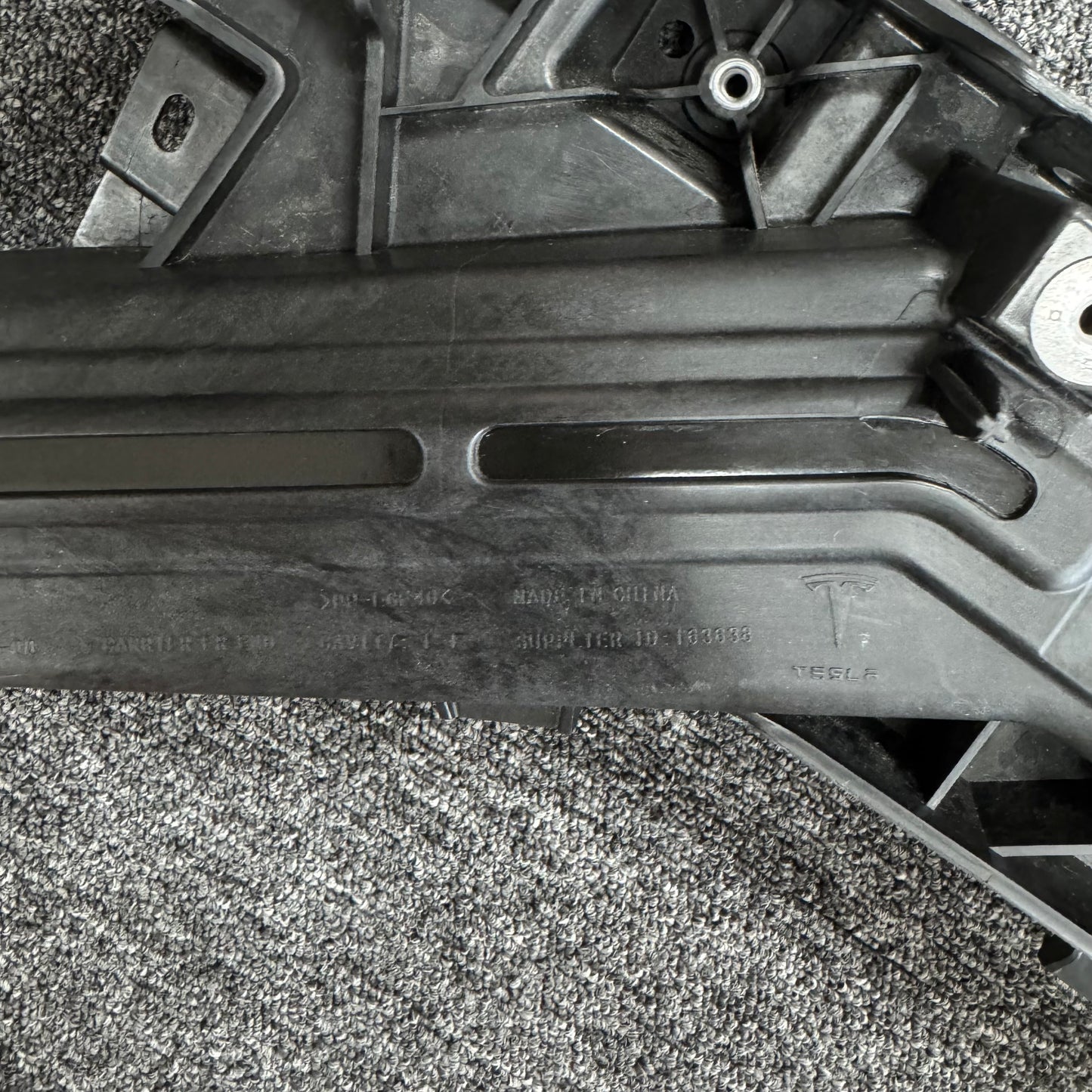 OEM For 2024 2025 Tesla Model 3 Front Radiator Support Bracket 1711743-00-F