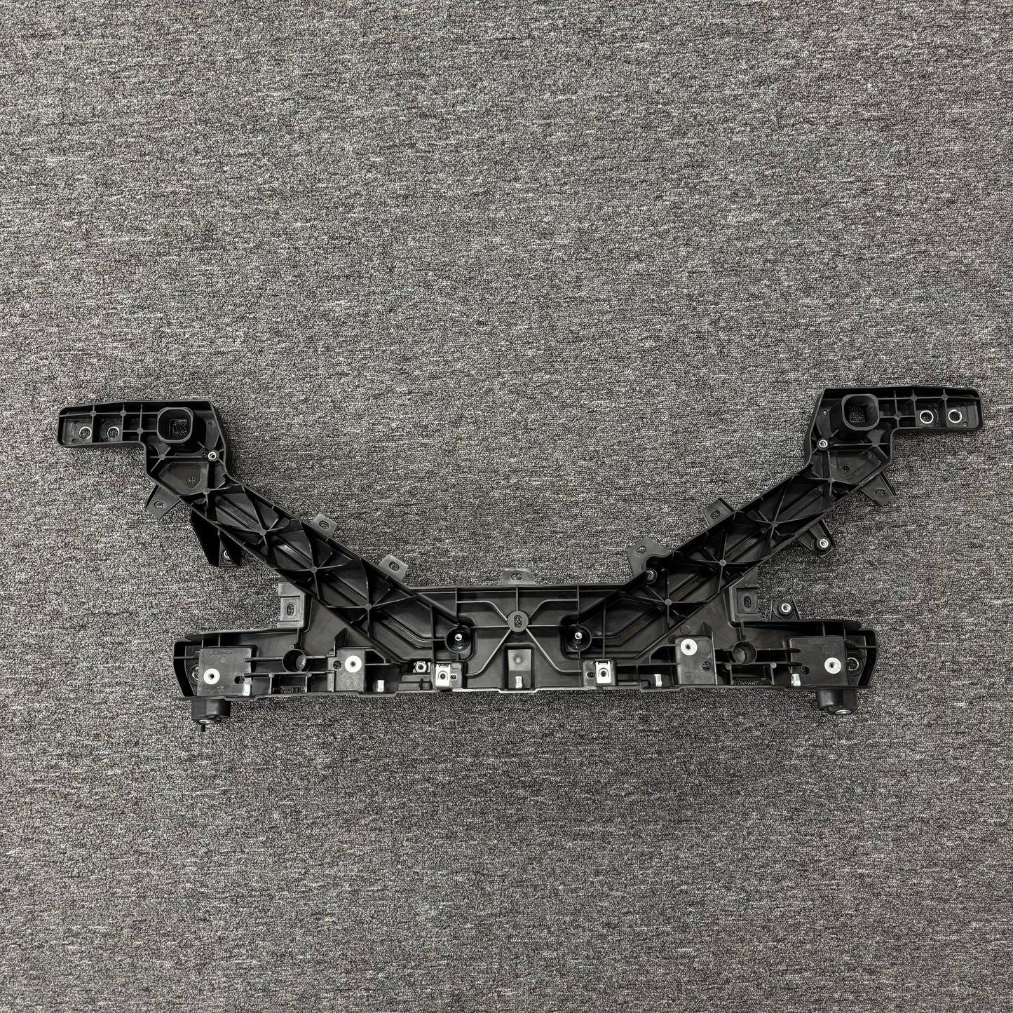 OEM For 2024 2025 Tesla Model 3 Front Radiator Support Bracket 1711743-00-F