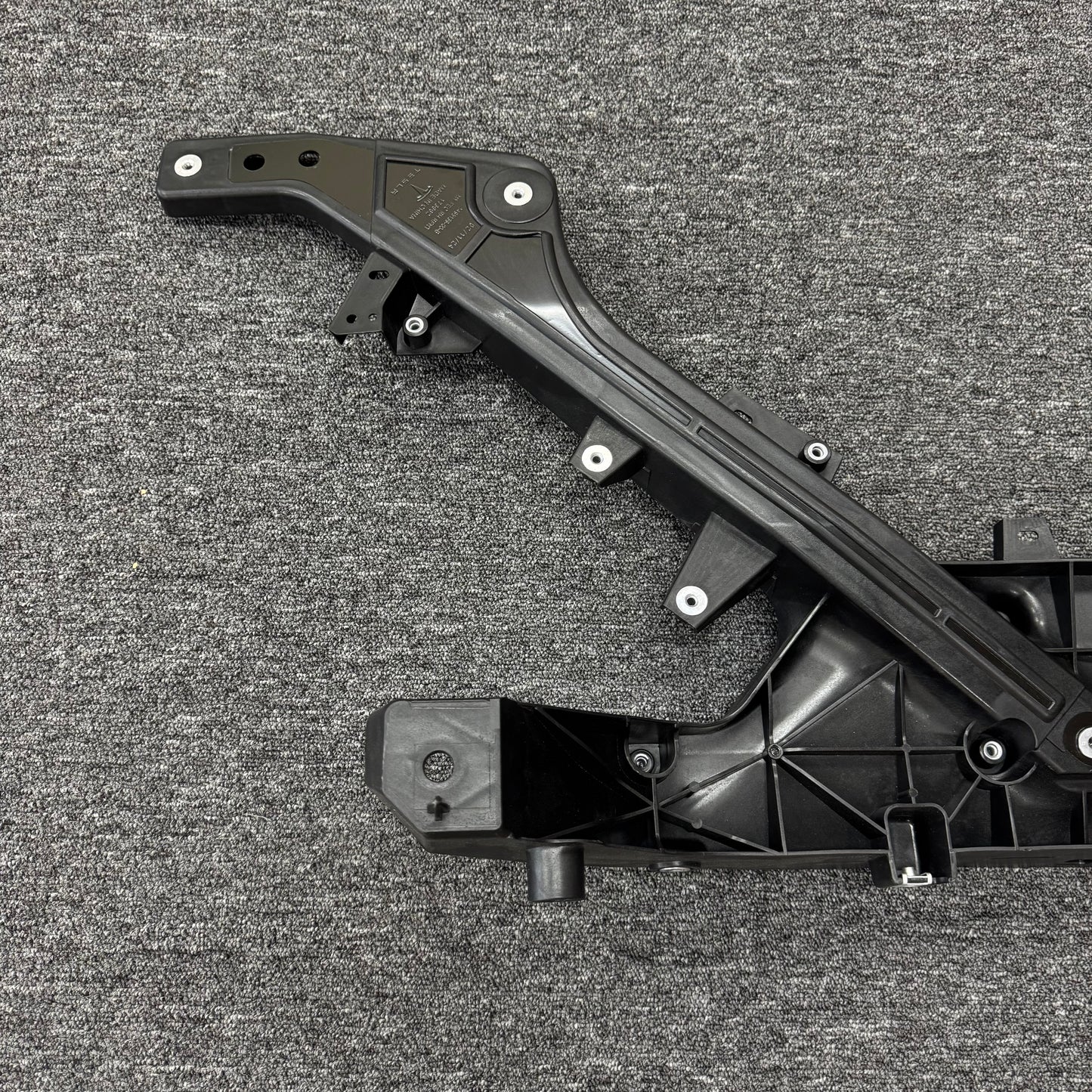 OEM 2020-2024 For Tesla Model Y Front Bumper End Radiator Support Carrier Core