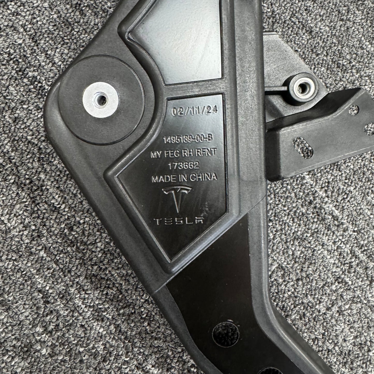 OEM 2020-2024 For Tesla Model Y Front Bumper End Radiator Support Carrier Core