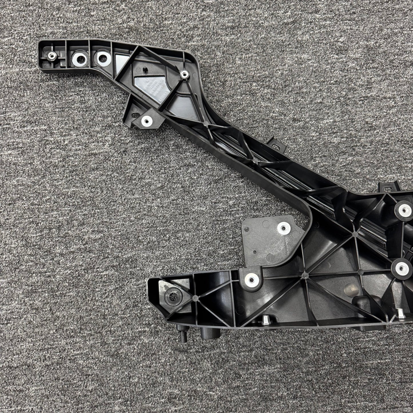 OEM 2020-2024 For Tesla Model Y Front Bumper End Radiator Support Carrier Core