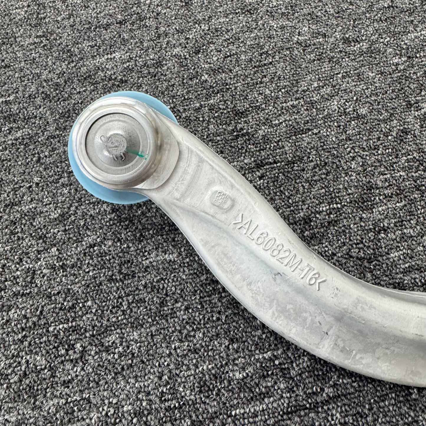 OEM For Tesla 2020-2023 Model Y 2017-2023 Model 3 Front Right Lower Control Arm