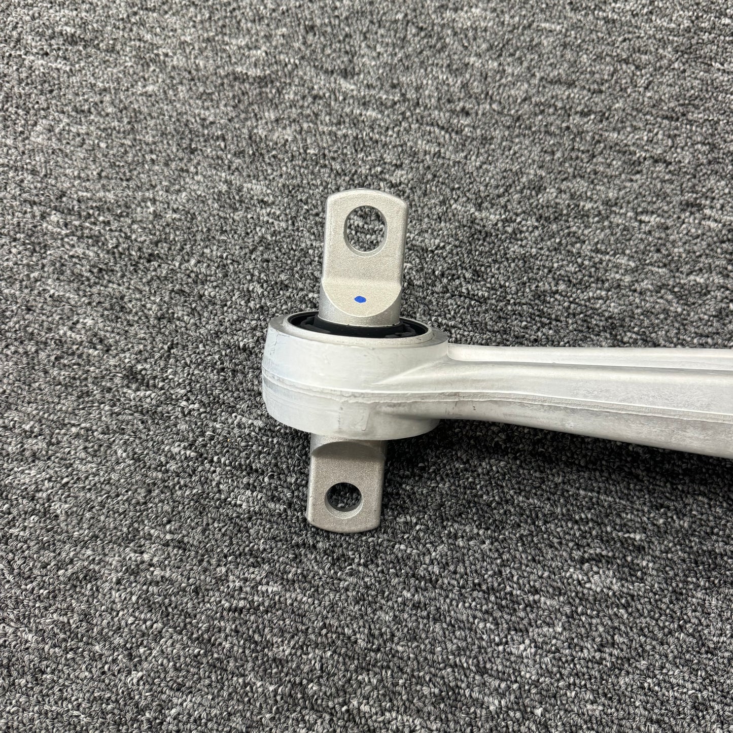 OEM For Tesla 2017-2023 Model 3 Front Left Right Lower Control Arm 1044341-00-D