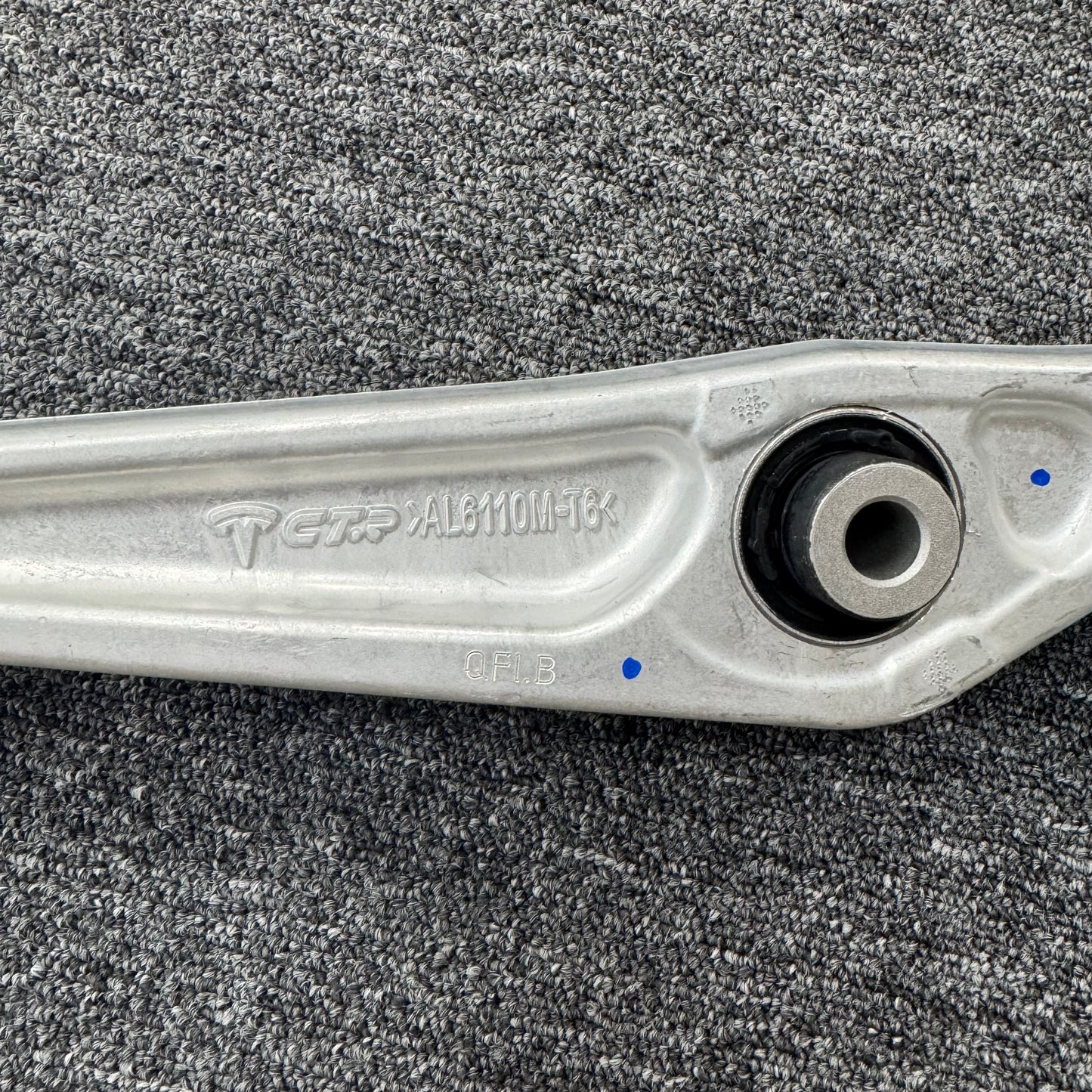 OEM For Tesla 2017-2023 Model 3 Front Left Right Lower Control Arm 1044341-00-D