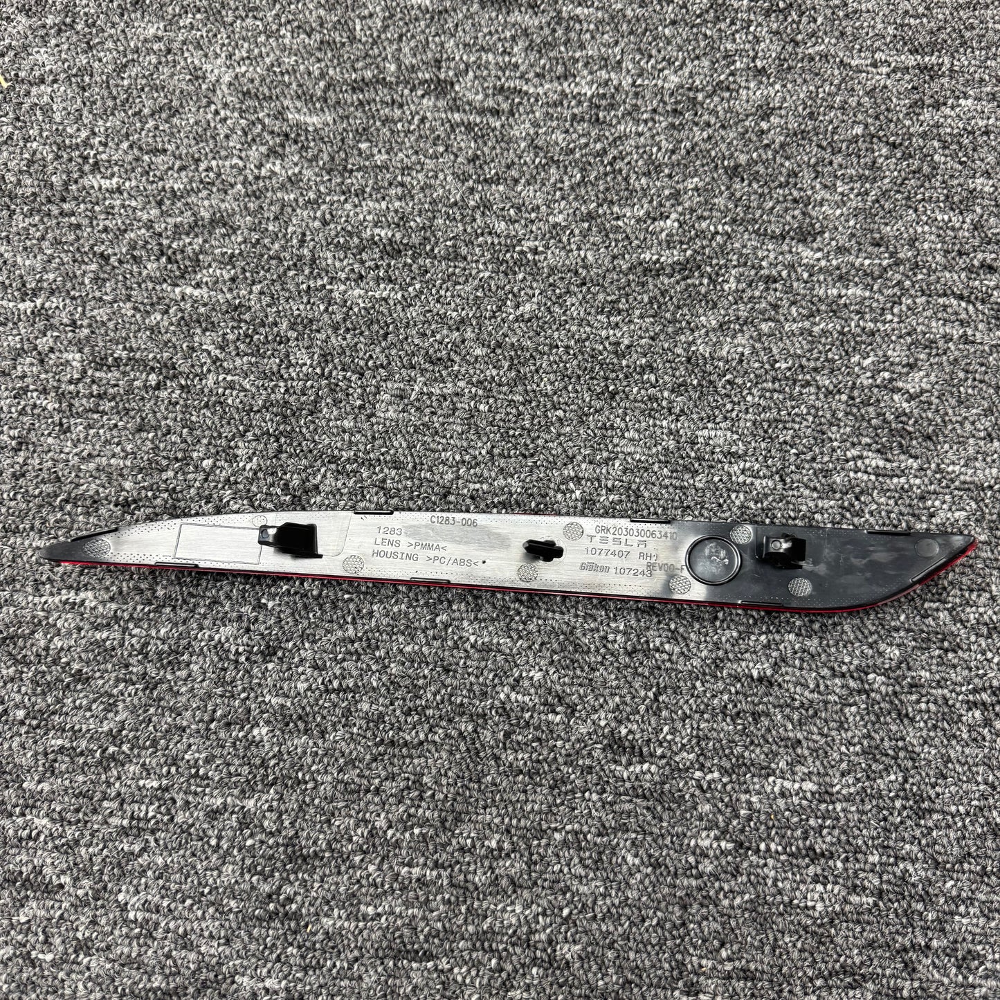 OEM For Tesla 2017-2023 Model 3 Rear Bumper Right/Passenger Side Reflector Light