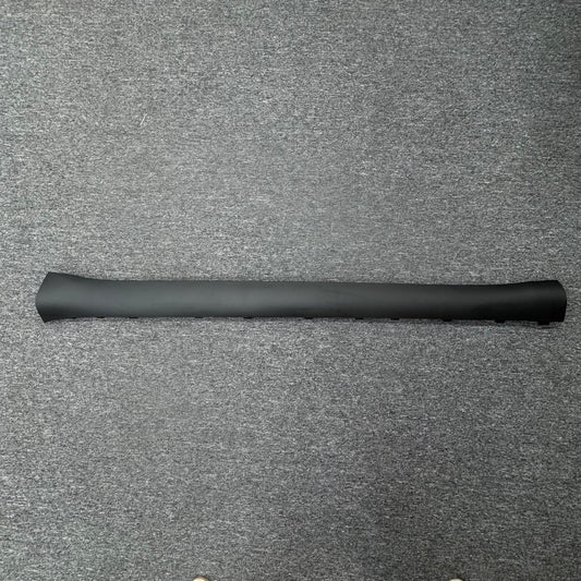 OEM For 2020-2024 Tesla Model Y Right Side Skirt Lower Rocker Molding Cover