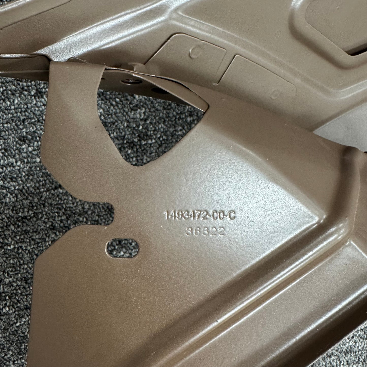 【OEM OPT】2020-2024 Tesla Model Y Right side Fender Panel 1493452-E0-B