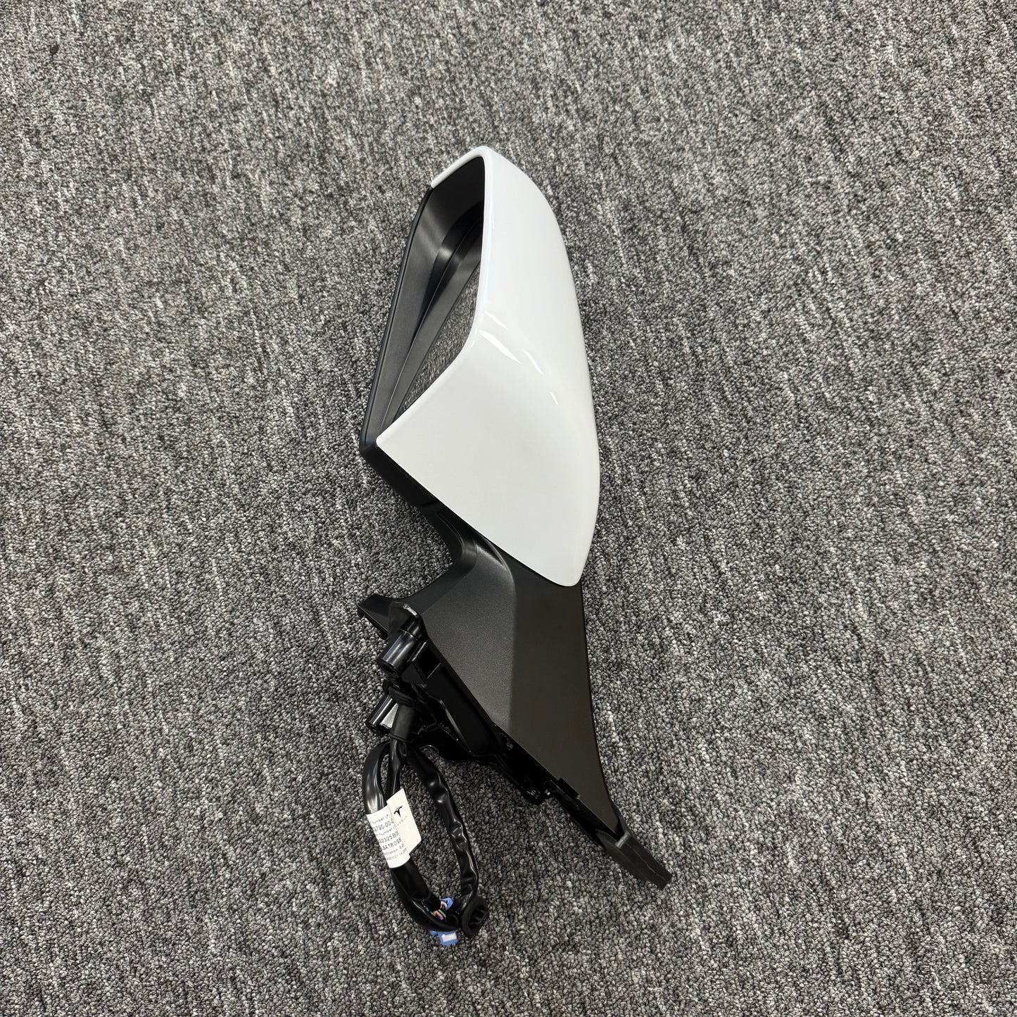 OEM For 2020-2023 Tesla Model Y Front Left Wing Mirror Assembly 1609790-00-D