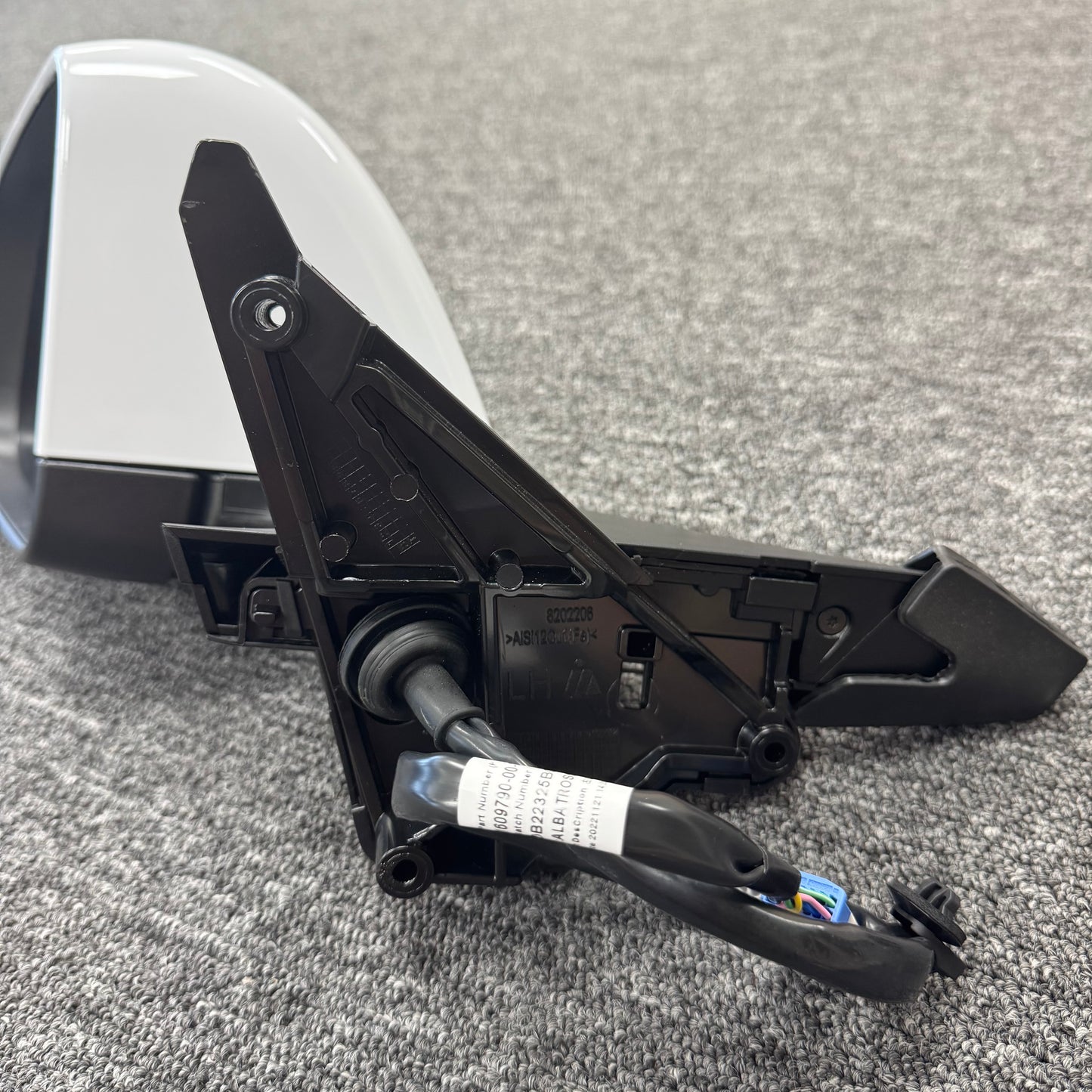 OEM For 2020-2023 Tesla Model Y Front Left Wing Mirror Assembly 1609790-00-D