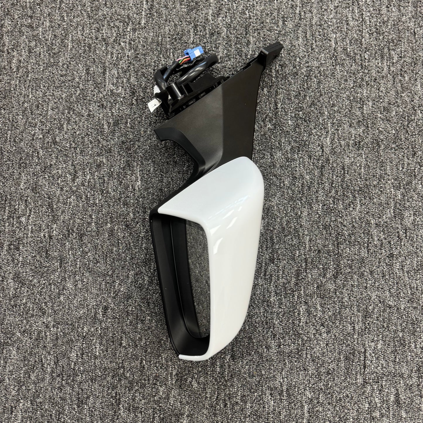 OEM For 2020-2023 Tesla Model Y Front Right Wing Mirror Assembly 1609791-00-D
