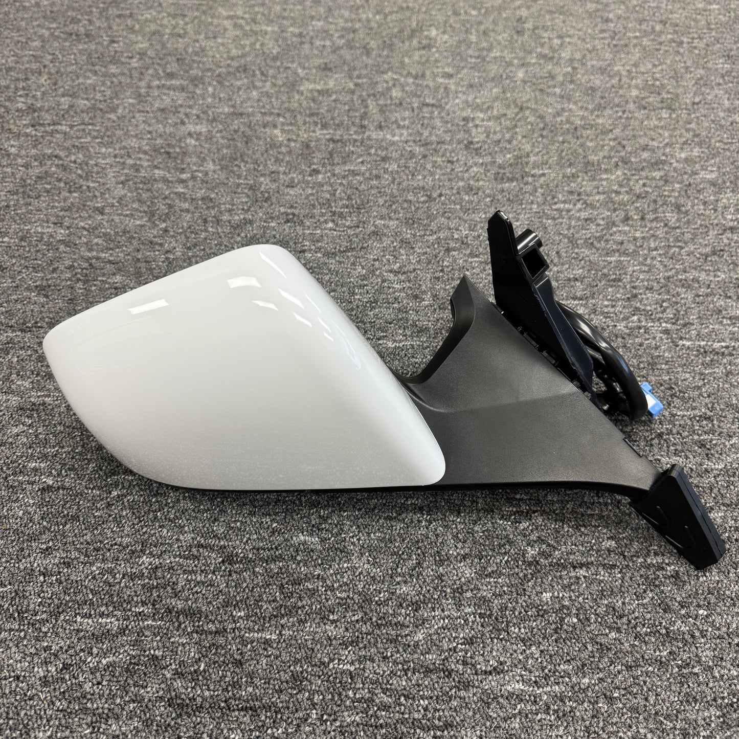 OEM For 2020-2023 Tesla Model Y Front Right Wing Mirror Assembly 1609791-00-D