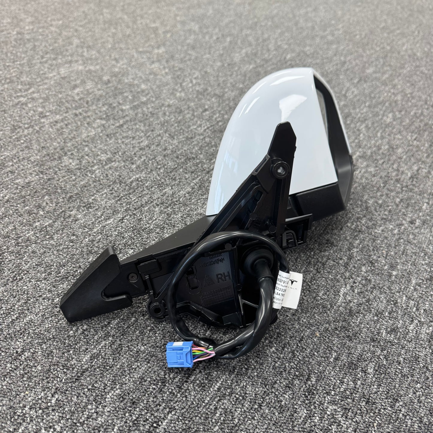 OEM For 2020-2023 Tesla Model Y Front Right Wing Mirror Assembly 1609791-00-D