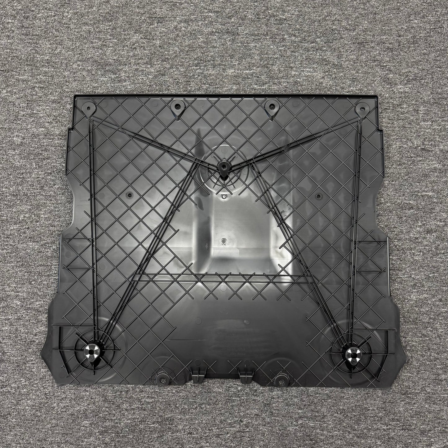 OEM For 2017-2023 Tesla Model 3/Y Front Underbody Splash Shield 1499151-00-C