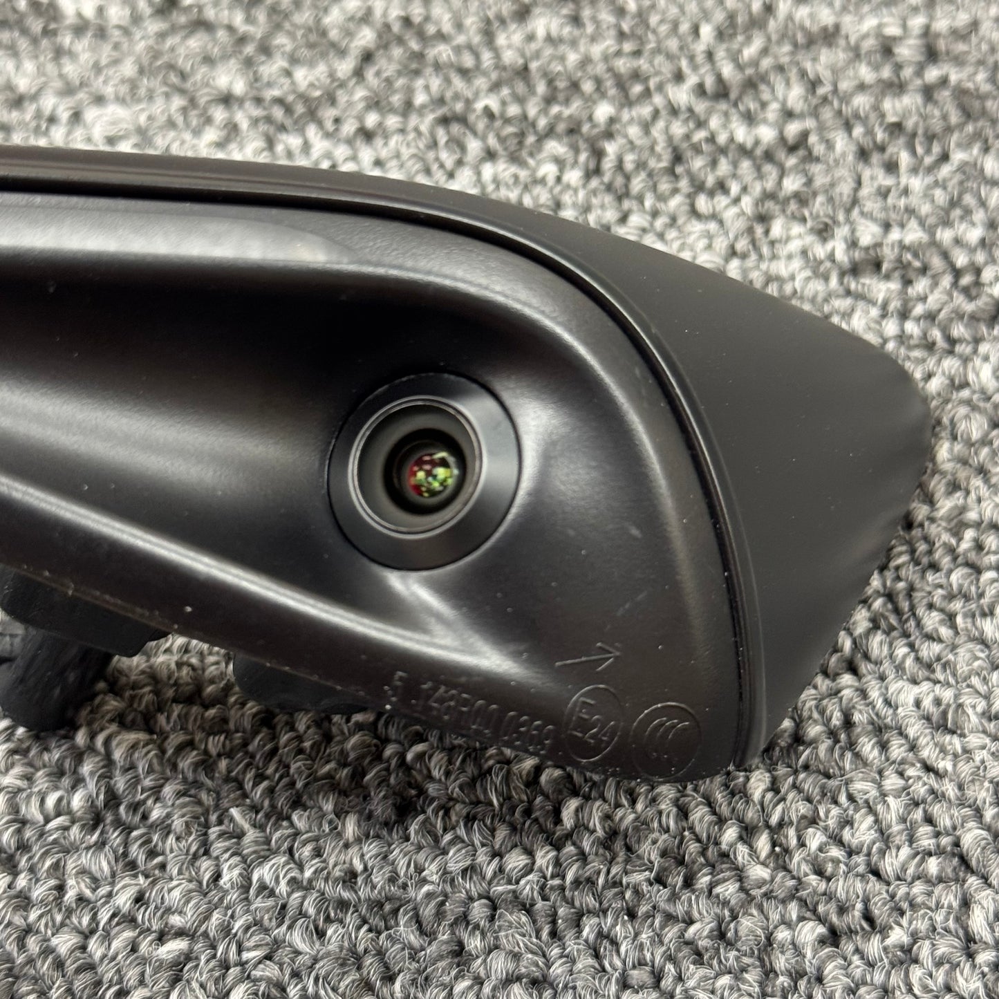 OEM For Tesla 2023-2025 Model 3 Front Right Camera Repeater / Fender Turn Signal