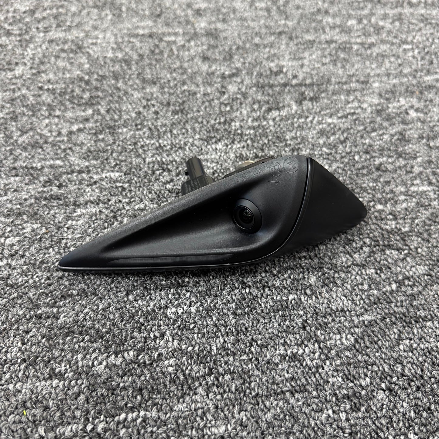 OEM For Tesla 2023-2025 Model 3 Front Left Fender Turn Signal / Camera Repeater