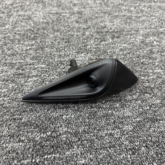 OEM For Tesla 2023-2025 Model 3 Front Left Fender Turn Signal / Camera Repeater
