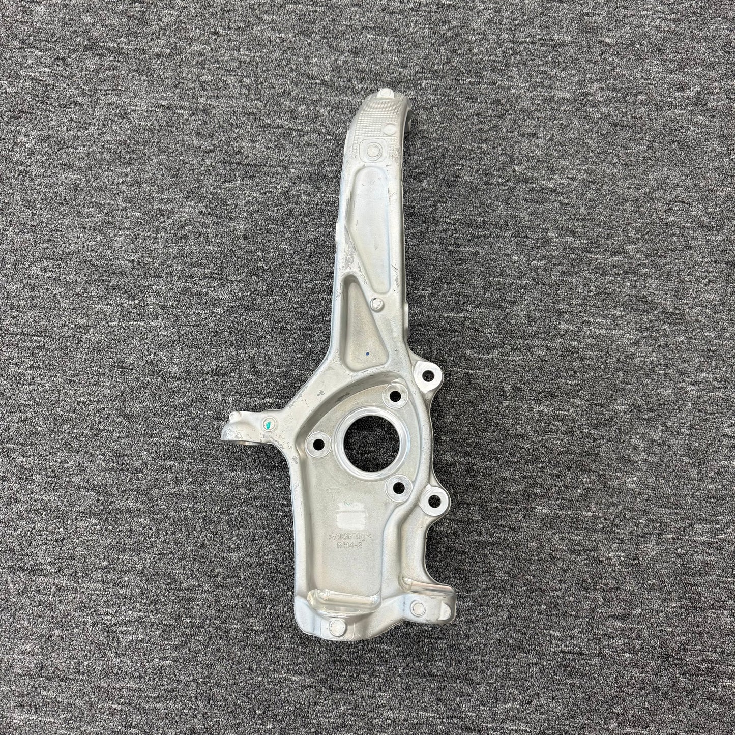 OEM For 2017-2023 Tesla Model 3 Front Right Steering Knuckle 1044316-00-E