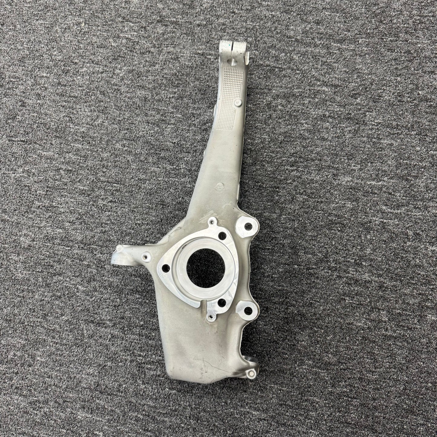 OEM For 2017-2023 Tesla Model 3 Front Left Steering Knuckle 1044311-00-E
