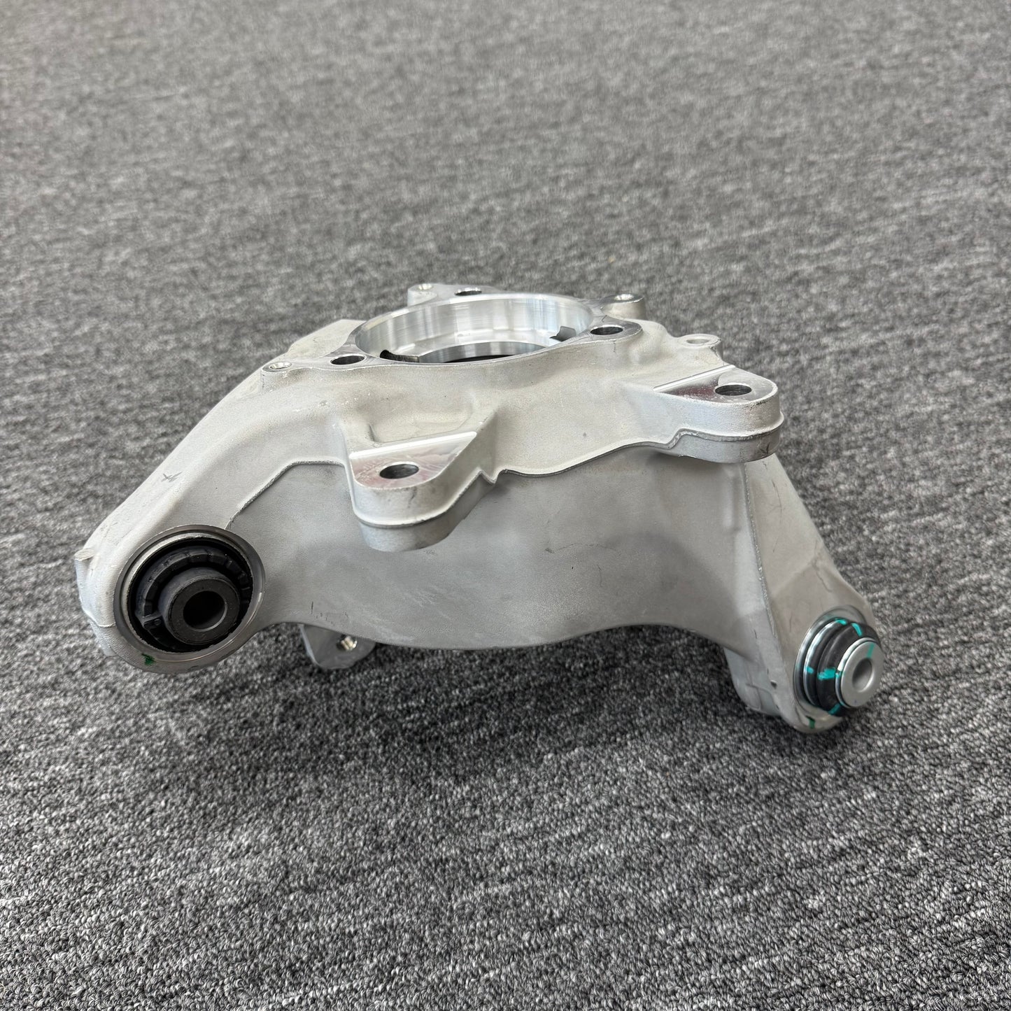 OEM For Tesla 2020-2023 Model Y Rear Right RH Steering Knuckle 1188416-00-F