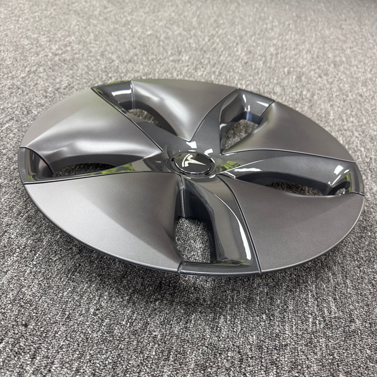 OEM For 2017–2020 Tesla Model 3  Aero Wheel Cover Hub Cap 18"  1044231-99-B