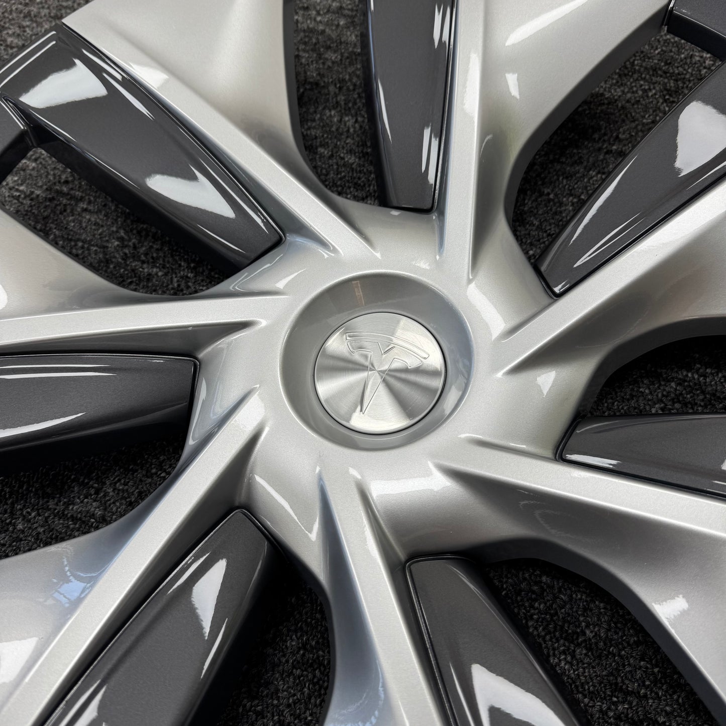 OEM For Tesla 2017-2021 Model 3/ 2020-2024 Model Y Gemini Wheel Cover Hubcap 19"