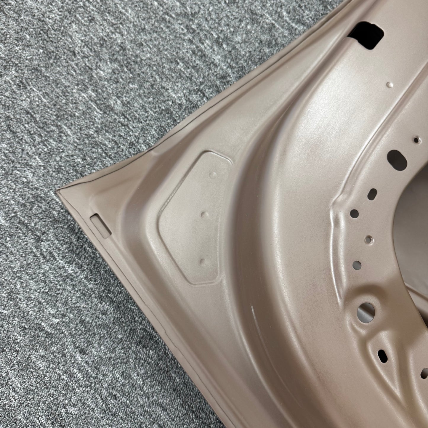 【OEM OPT】For Tesla 2017-2023  Model 3 Front Left Door Shell Panel 1081421-E0-C