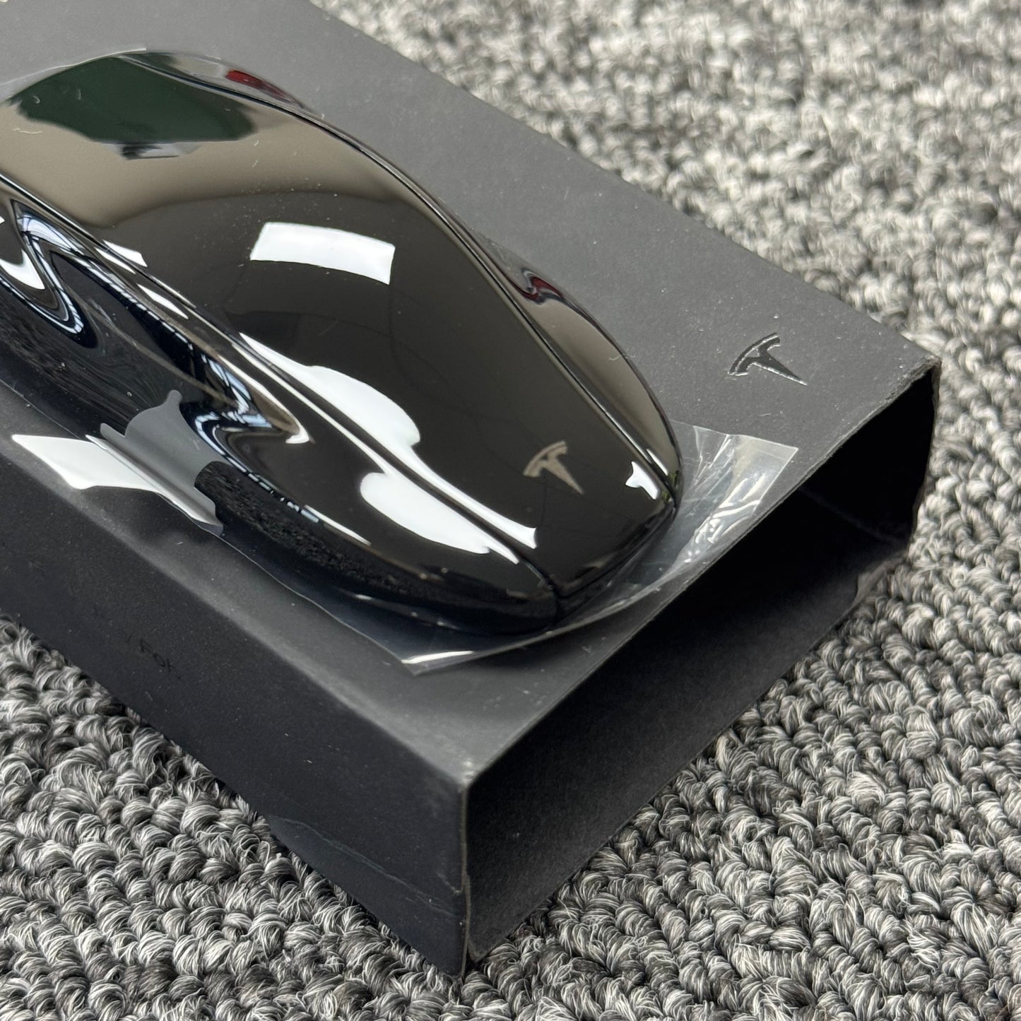 OEM Tesla 2021–2024 Model S 1618096-91-G Smart Key Remote Fob FCC: 2AEIM-1614283