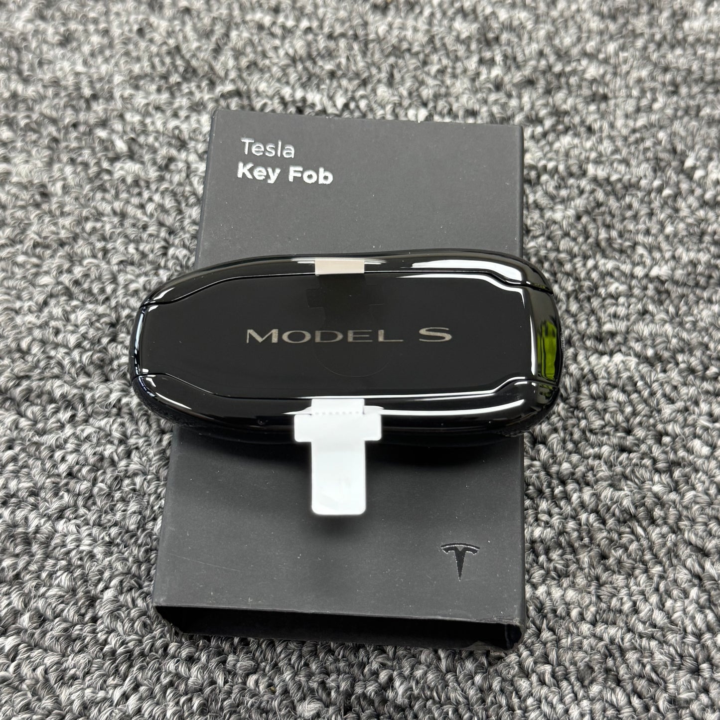 OEM Tesla 2021–2024 Model S 1618096-91-G Smart Key Remote Fob FCC: 2AEIM-1614283