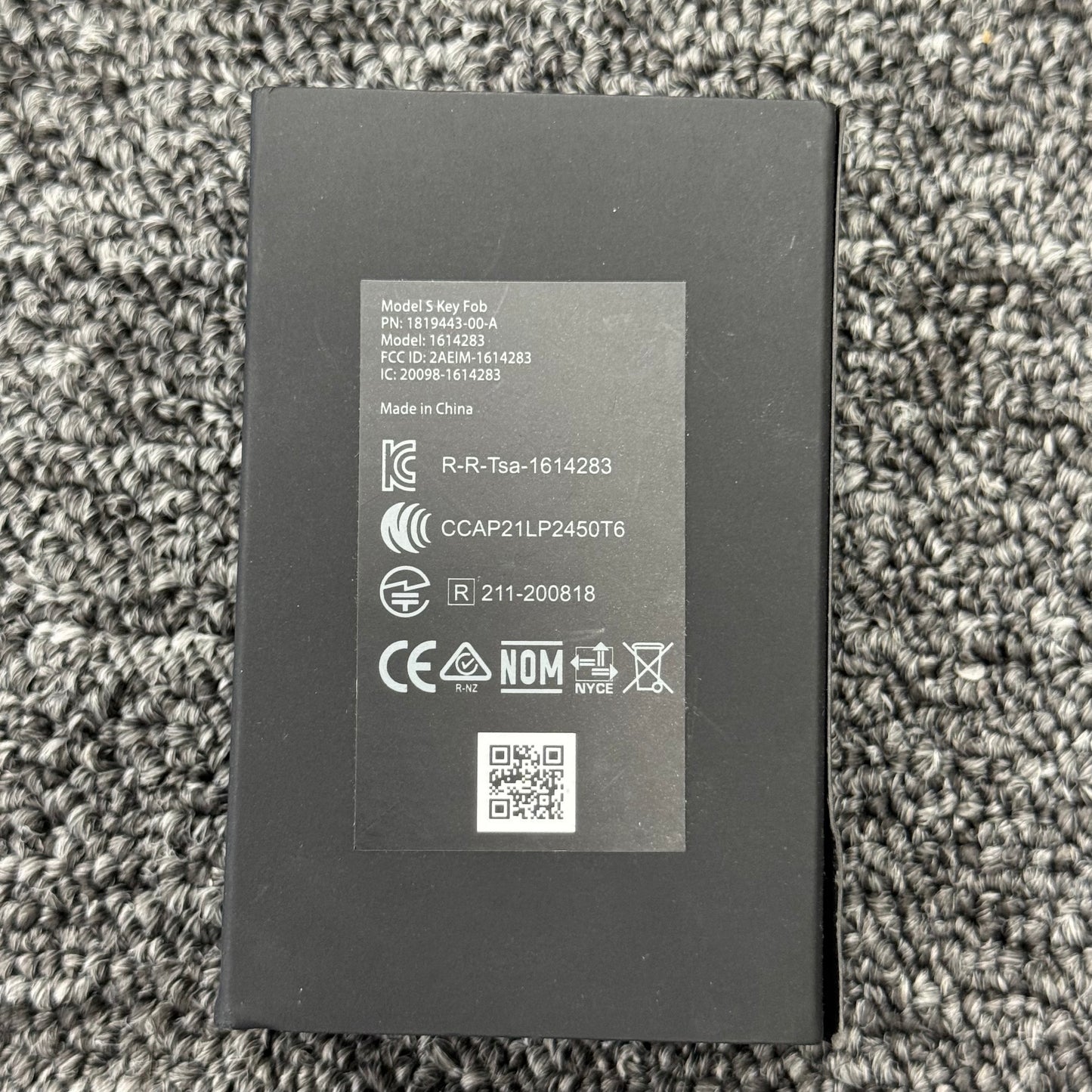 OEM Tesla 2021–2024 Model S 1618096-91-G Smart Key Remote Fob FCC: 2AEIM-1614283