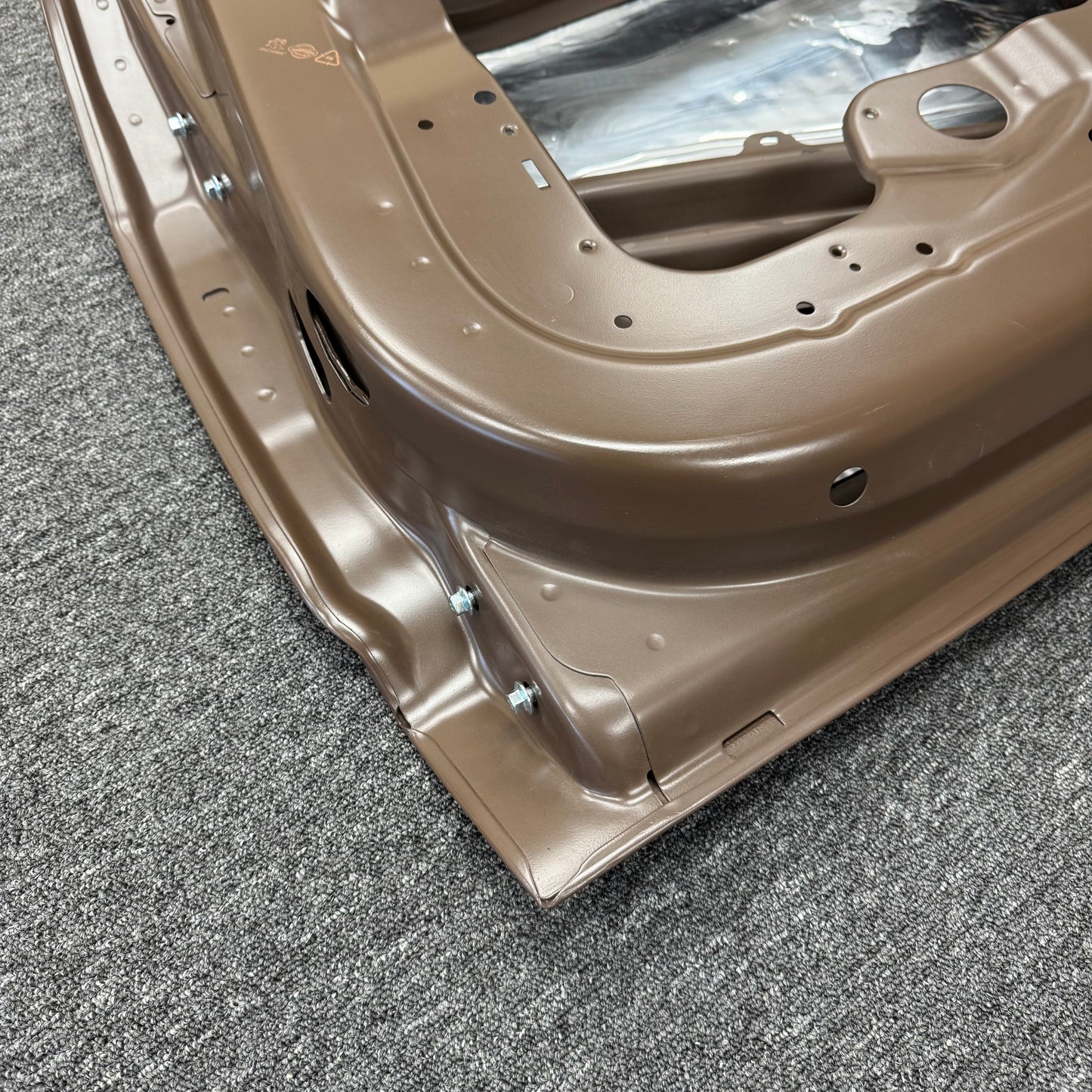 【OEM OPT】 For 2017-2023 Tesla Model 3 Rear Right Door Shell Panel 1081440-E0-C