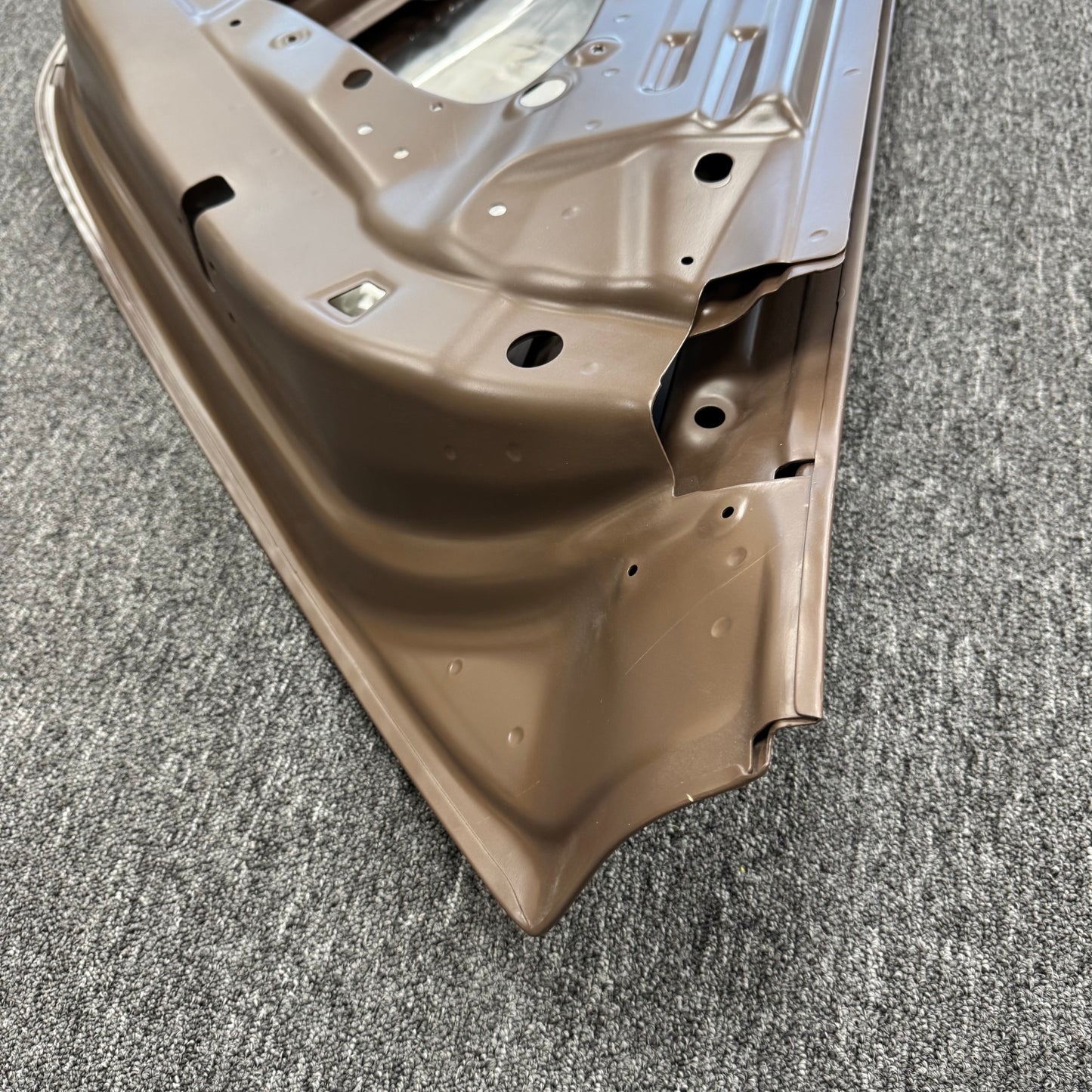 【OEM OPT】 For 2017-2023 Tesla Model 3 Rear Right Door Shell Panel 1081440-E0-C