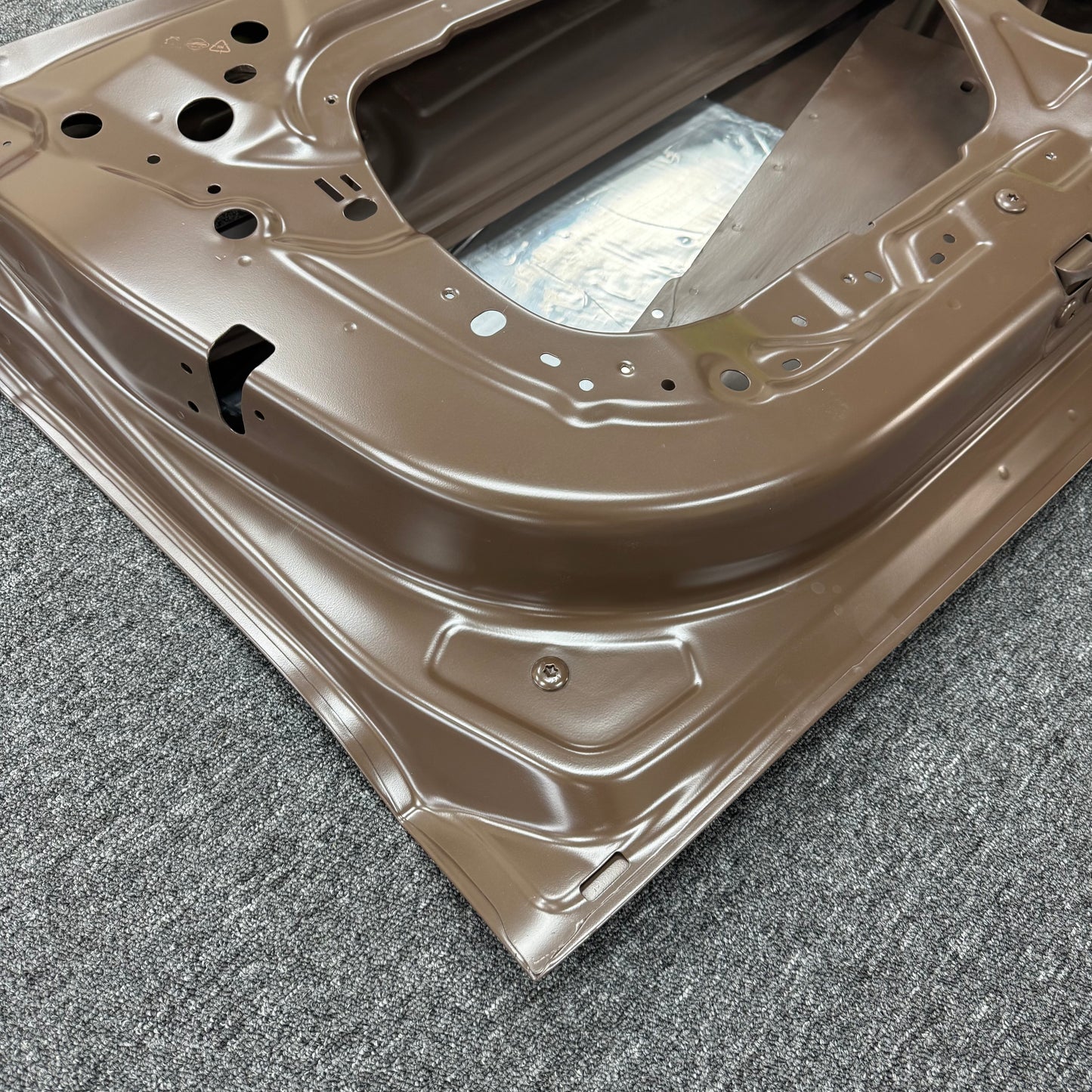 【OEM OPT】For Tesla 2024-2025 Model 3 Front Left Door Shell Panel 1751845-00-C