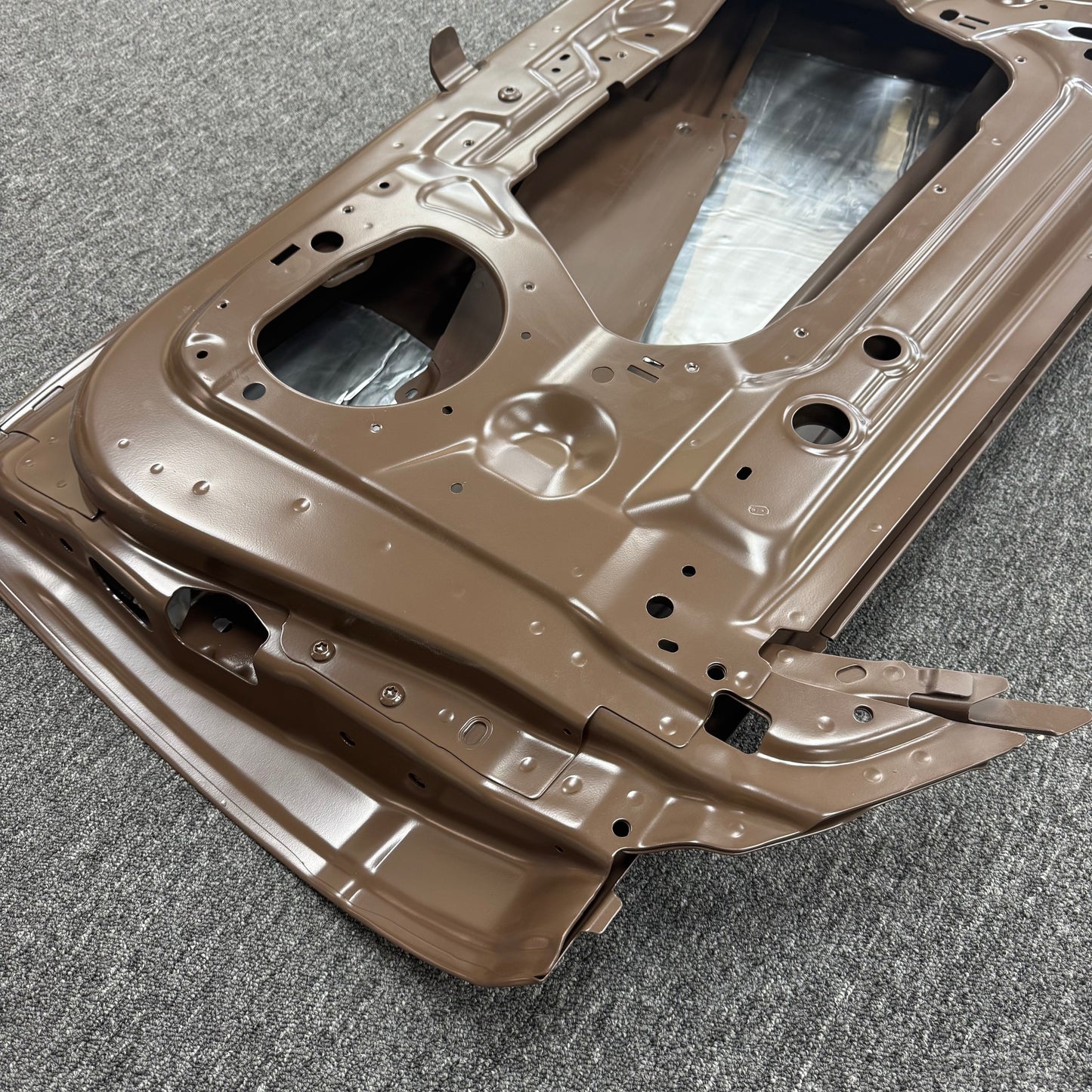 【OEM OPT】For Tesla 2024-2025 Model 3 Front Left Door Shell Panel 1751845-00-C