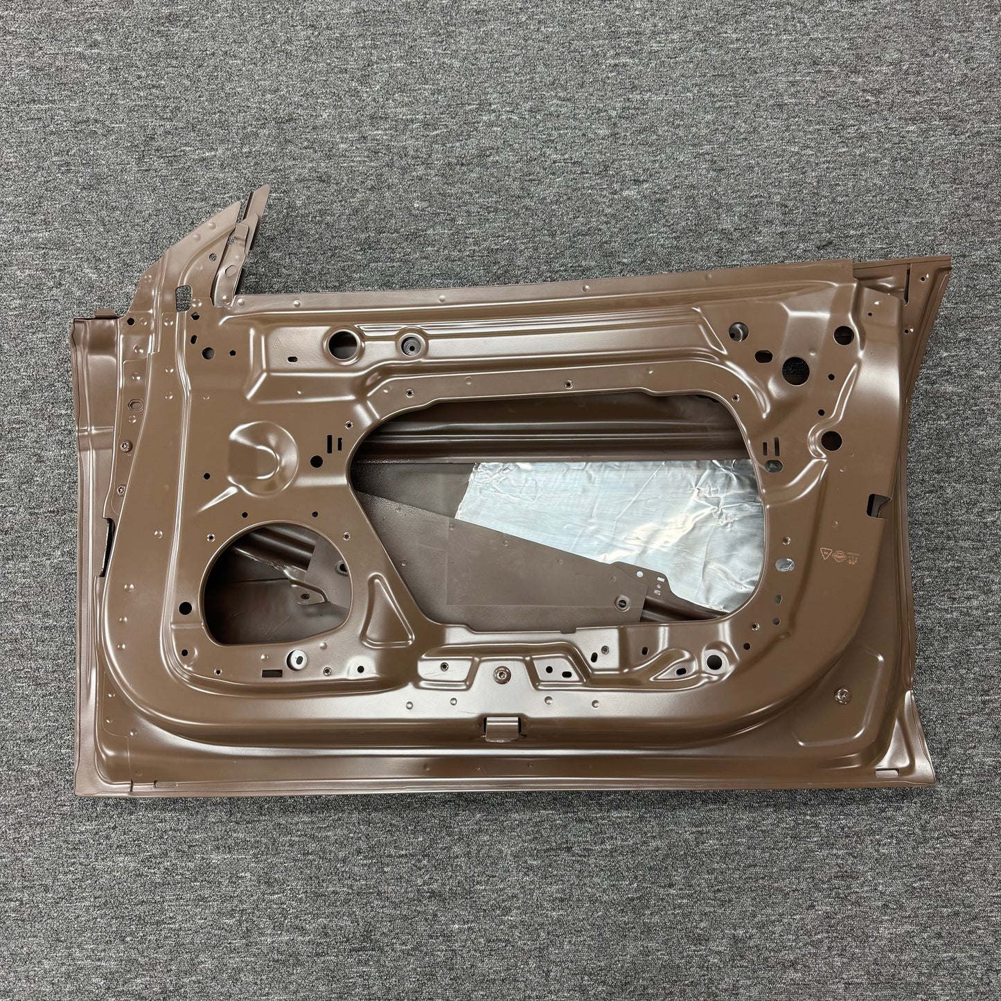【OEM OPT】For Tesla 2024-2025 Model 3 Front Right Door Shell Panel 1751846-00-C