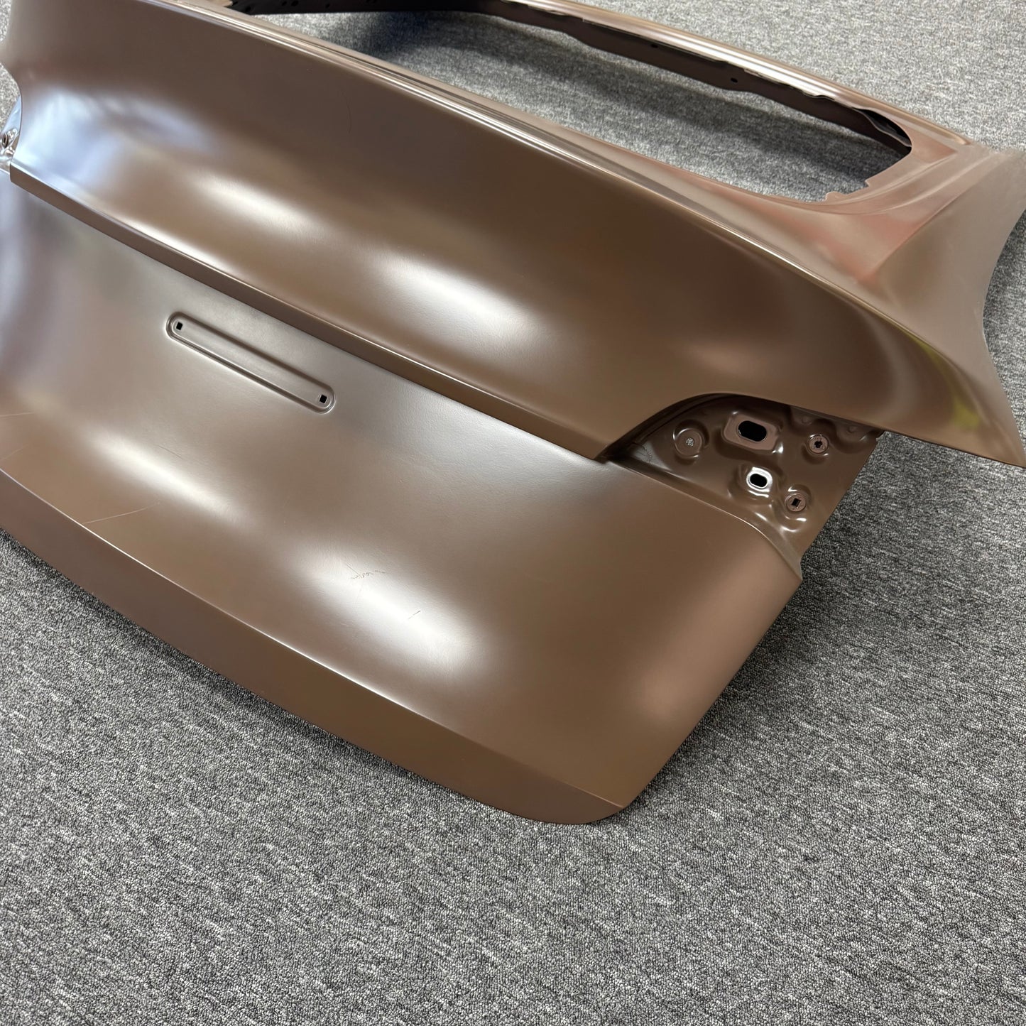 【OEM OPT】For 2020–2024 Tesla Model Y Liftgate Tailgate Shell 1493410-E0-A